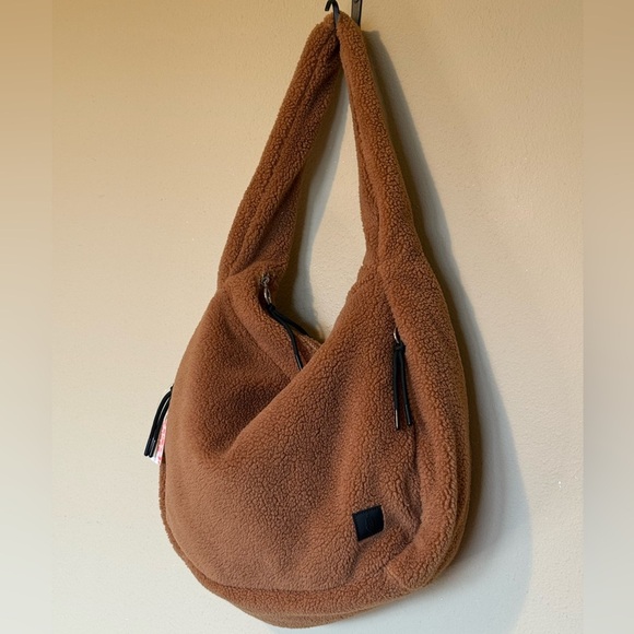 Free People Movement Cozy Fleece Carry All In Coco Teddy Brown NWT - Picture 2 of 6